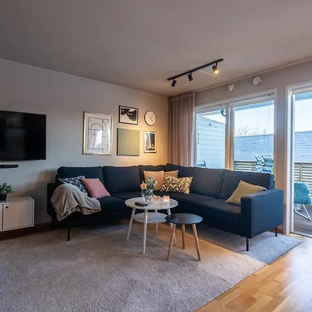 With Free Indoor Parking Appartement